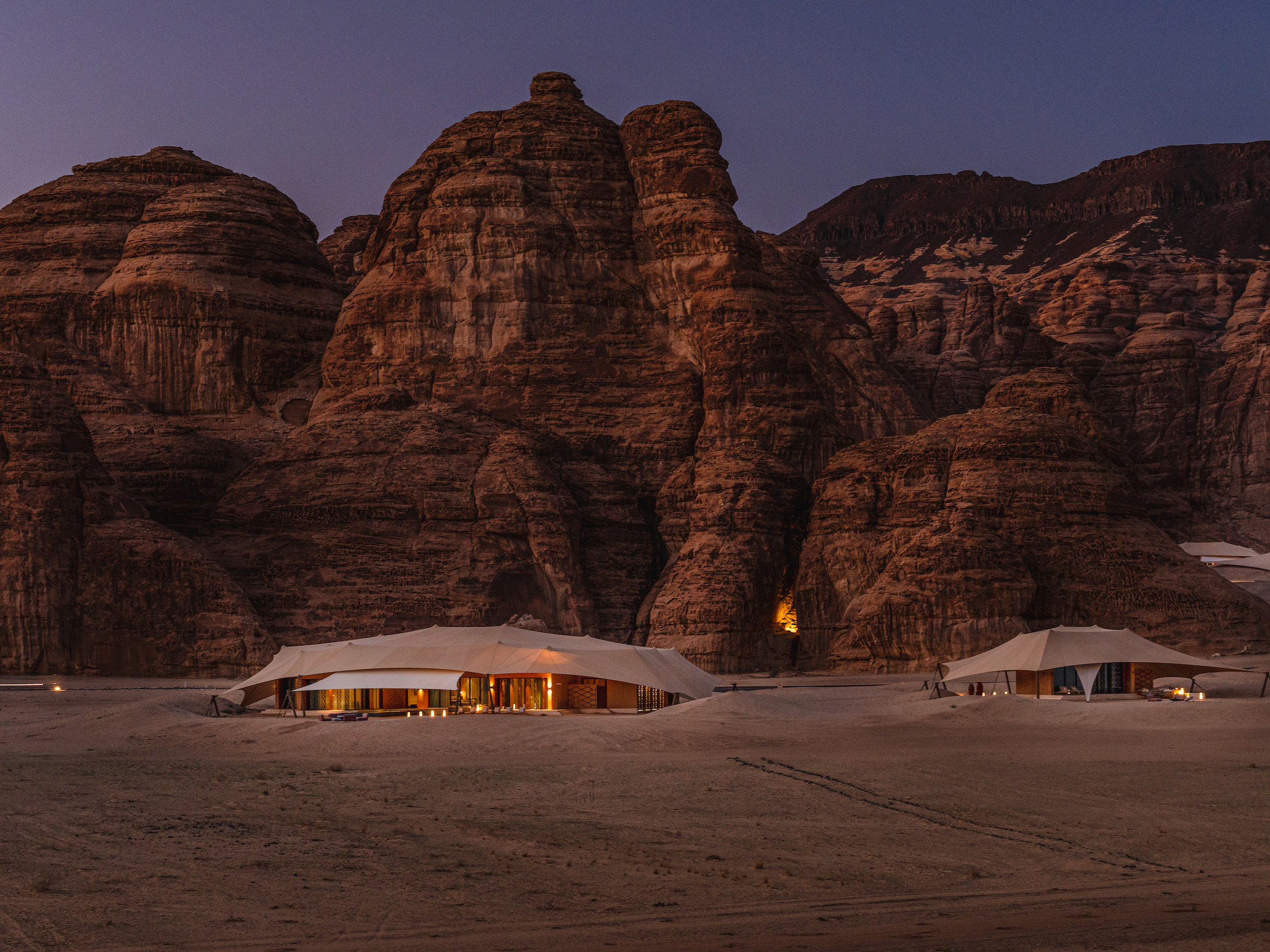 Beautiful Twilight Tented Villa in AlUla